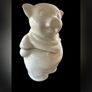 Vintage Cream Ceramic Pig cookie jar two pieces